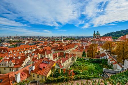 Některé nové byty 1+kk v Praze již dosahují k 100 000 korun za metr čtvereční