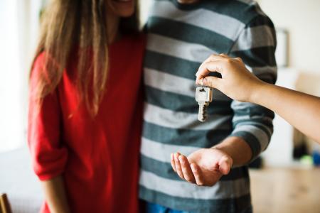 Cesta k vlastnímu bydlení se zhoršila díky úrokovým sazbám a cenám nemovitostí