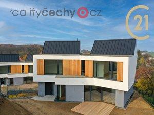 foto Moderní rodinný dům (RD 05) s dispozicí 5+1, o užitné ploše 260,10 m2 a s pozemkem o výměře 815 m2, Panenské Břežany.