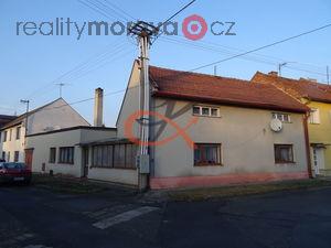 foto Prodej RD 2x 3+1 v obci Měrovice nad Hanou