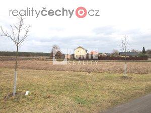 foto Nabzme stavebn parcelu o vme 1204 m2 v obci Kosteln Lhota, okres Nymburk