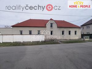 foto Prodej RD se st.,povolenm a projektem, 3 X byt, 3 X apartmny, parkovac stn, Dobichovice