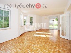 foto Prodej rodinnho domu 4+1, obytn plocha 200 m2, zastavn plocha 122 m2, zahrada 632 m2, Praha - vchod, estajovice