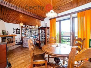 foto prodej rodinnho domu 183 m2, pozemek 585 m2, Vylovka, Praha - vchod.