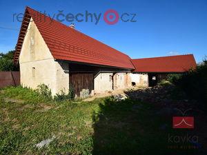 foto Prodej rodinnho domu v rekonstrukci, 4+kk, 370 m2, na pozemku 852 m2, Humpolec - Hnvkovice