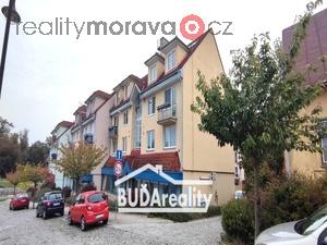 foto Prodej, Byty 3+1, 81 m2 - prostorn byt v centru Slavina