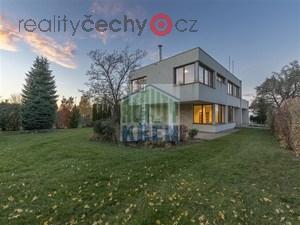 foto Prodej velkoryse eenho domu 8+2, P 387 m2, Zlatnky - Hodkovice