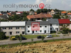 foto Vhradn prodej pozemku s prvem novostavby RD 5+kk, 132 m2 v obci Dubany/Olany u Prostjova.
