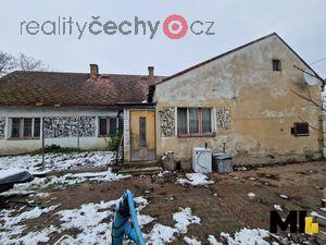 foto Prodej RD o velikosti 4+1 na pozemku o velikosti 876 m2 v obci Dlakovice, Litomice.