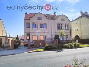 foto Prodej rodinnho domu 310 m2, pozemek 315 m2 Pemyslova, Kralupy nad Vltavou