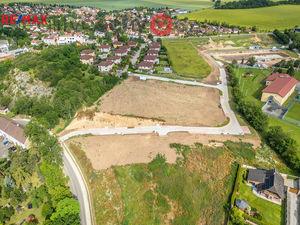 foto Stavebn pozemek o velikosti 826 m2 v obci Velk Plepy