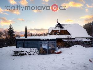 foto Prodej luxusn vily [462 m2] s rodinnm domem pro hosty [100 m2], pozemek 30 521 m2, Bordovice