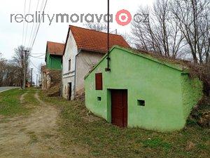 foto Vinn sklep s lisovnou u cyklostezky v obci Brod nad Dyj.