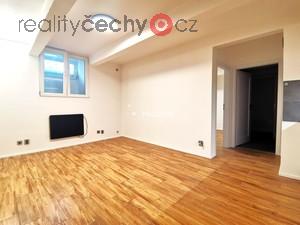foto Prodej nebytovho prostoru 2+KK 46 m2 v suternu bytovho domu, ulice Bartokova, Praha 4-Nusle