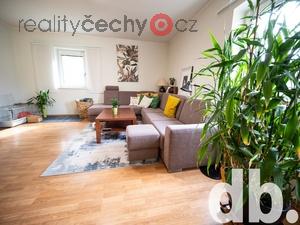 foto Prodej rodinn domy, 390 m2 - Karlovy Vary - Star Role
