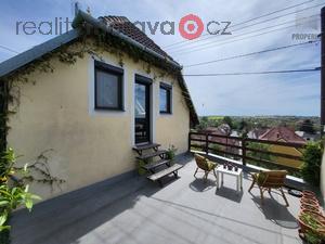 foto Prodej stylovho RD 4+kk s gar a slunnou terasou v ulici Na Kopci, Uhersk Hradit, CP 156 m2, sklep