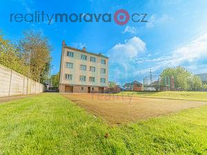 foto Pronjem mezonetovho bytu 4+1[118 m2], se zahradou, ulice Pibylova, Ostrava-Kunice
