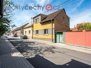 foto Prodej rodinnho domu v obci Vinaice na Kladensku, 224 m2 podlahov plochy