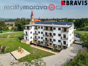foto Prodej novho bytu 2+kk s prostornou terasou, parkovacm stnm a sklepem v cen v obci Rostnice